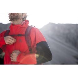 Salomon Outrack 2,5L Jacket M C17035 Fiery red panska lehka nepromokava bunda14