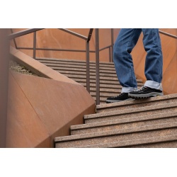 Garsport Rozes Low W nero magenta damske nizke prodysne kozene boty 1