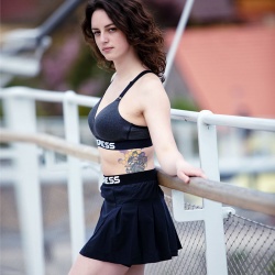 Progres Canasta cerna damska sportovni podprsenka3