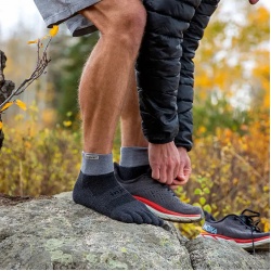 Injinji TRAIL Midweight Coolmax Mini-Crew granite nizke prstove ponozky 4