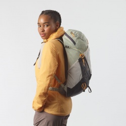 Salomon Aerotrek 18l Women seagrass C24677 damsky turisticky batoh 4