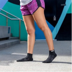 Injinji RUN Lightweight Coolmax Mini-Crew black nizke prstove ponozky 4