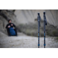 Pinguin Carbon FL Foam tridilne trekove hole bez odpruzeni s carbonovym povrchem6