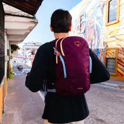 Osprey Daylite 13l mestsky batoh s kapsou na tablet nebo vodni vak moody 4