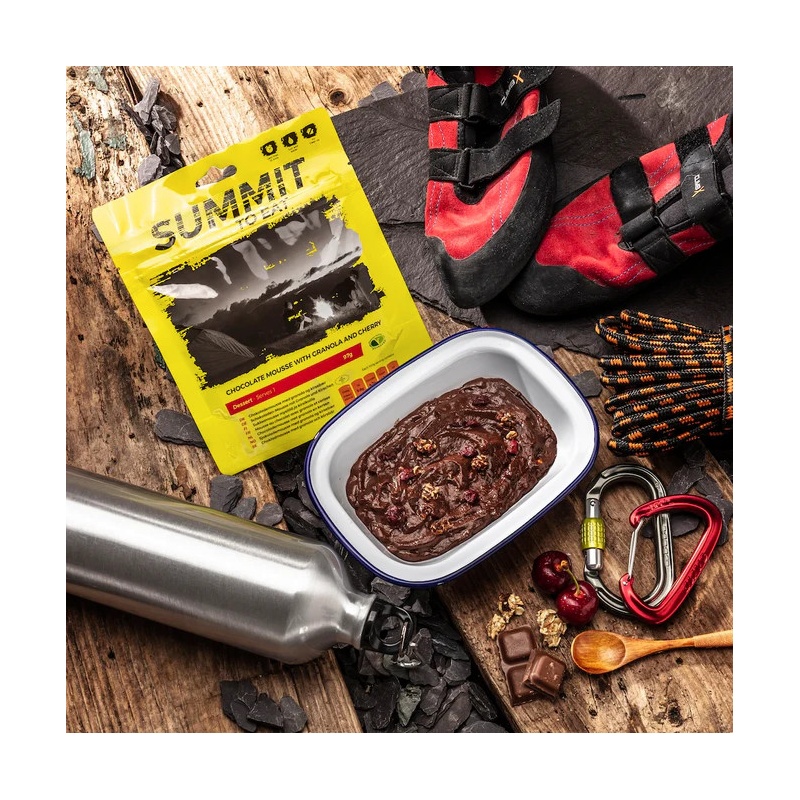Summit To Eat cokoladova pena s tresnemi a granolou 1 porce expedicni strava 2